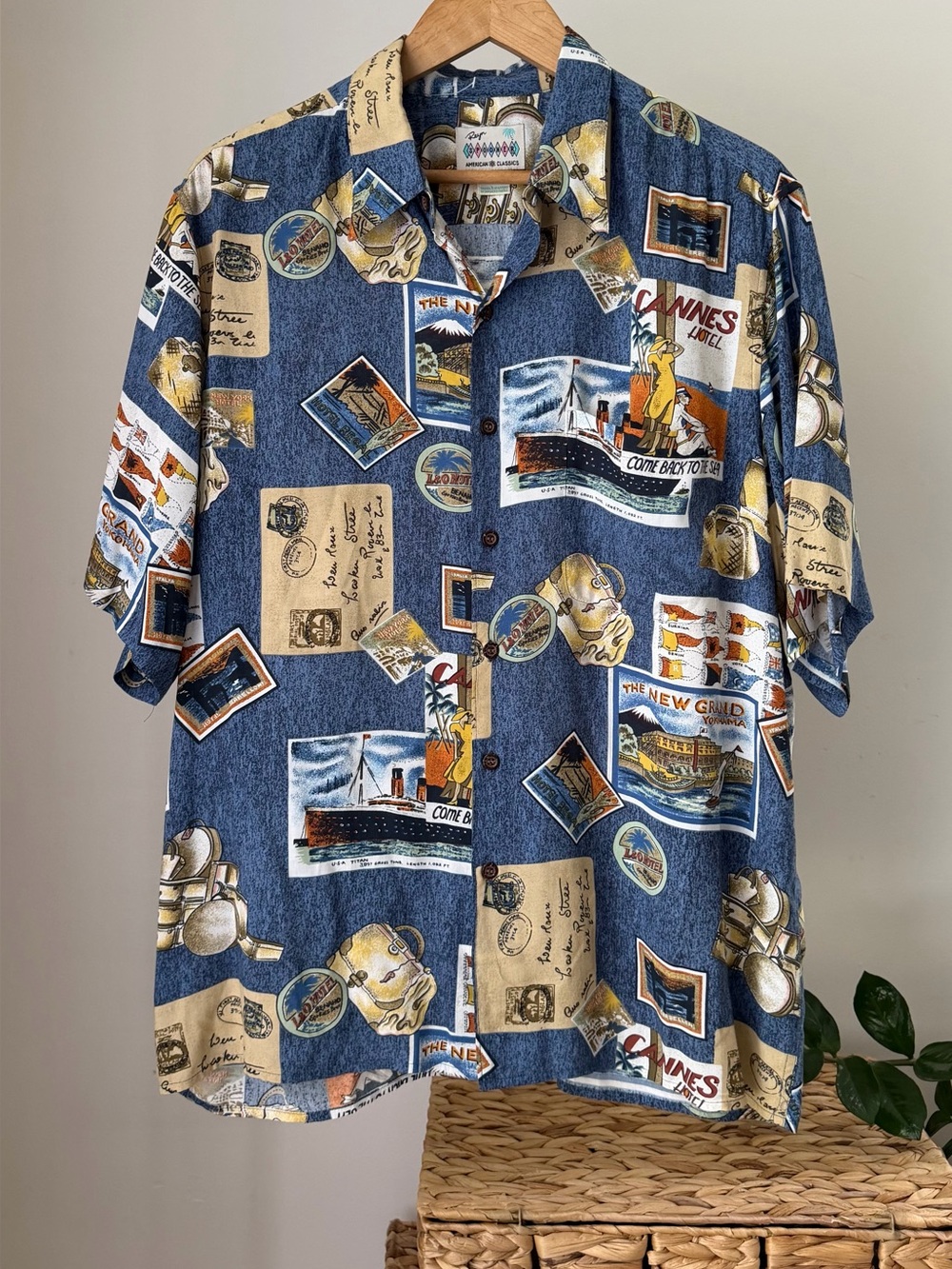 Men's Vintage REYN SPOONER American Classics Travel Voyages Hawaiian Shirt Large